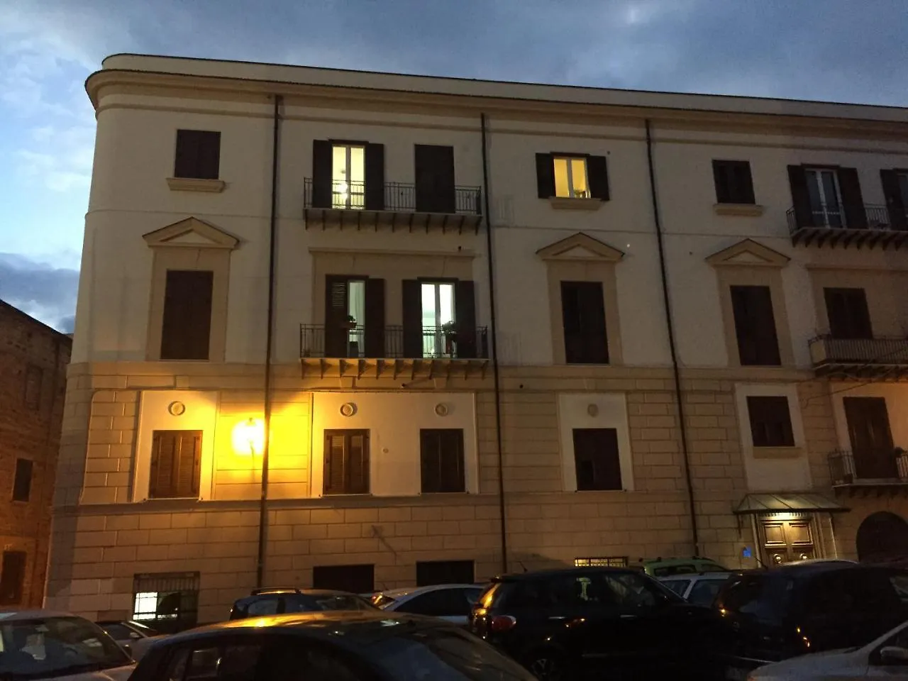 باليرمو B&B Ohana إيطاليا